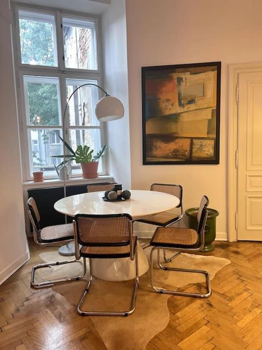 In The Heart Of Old Town Apartament *